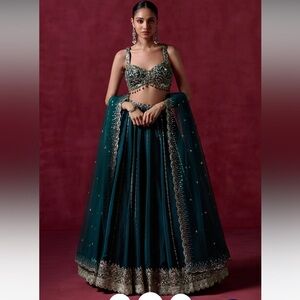 Lashkaraa Teal Green Embroidered Lehenga